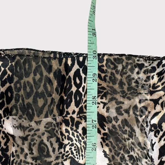 Leopard printed scarf - Picture 2 of 6